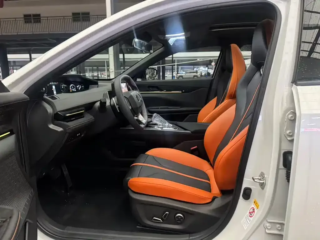 Changan UNI-V 2026 из CN, фото 6
