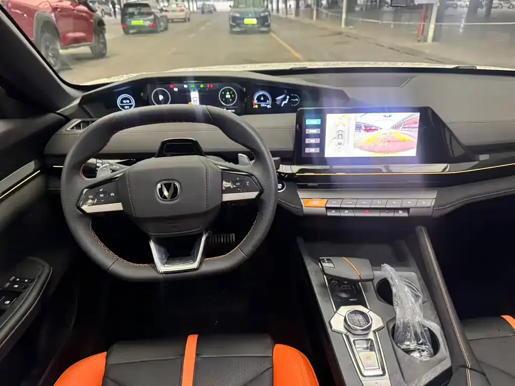 Changan UNI-V 2026 из CN, фото 5