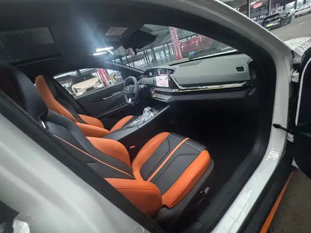 Changan UNI-V 2026 из CN, фото 3