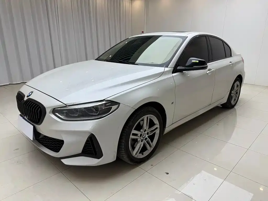 BMW 1 Series — фото 1