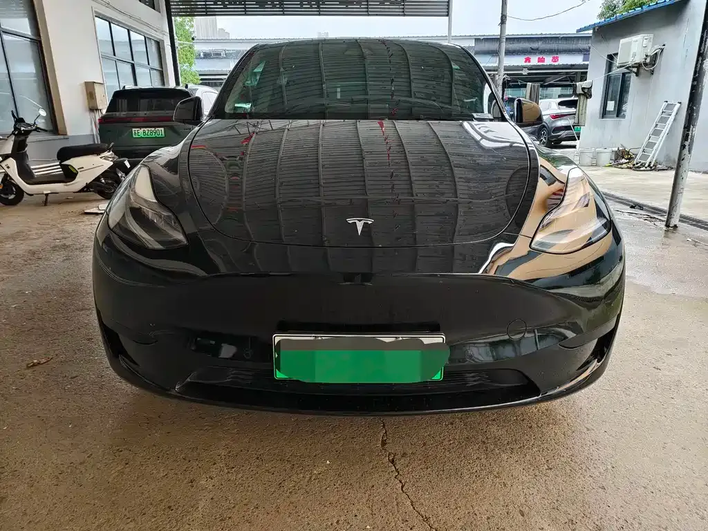 Tesla Model Y — фото 4