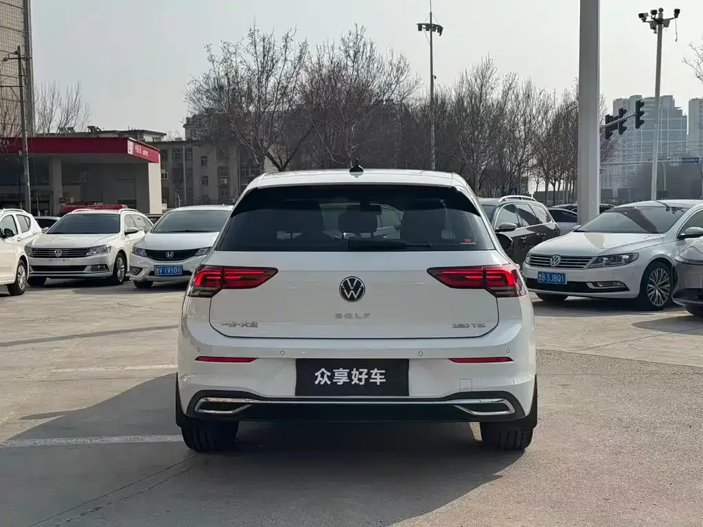 Volkswagen Golf 2022 из CN, фото 10