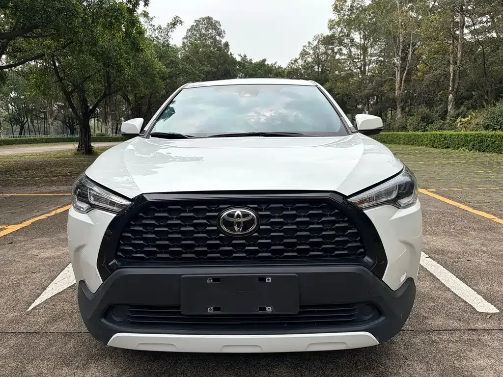 Toyota Corolla Cross 2023 из CN, фото 7