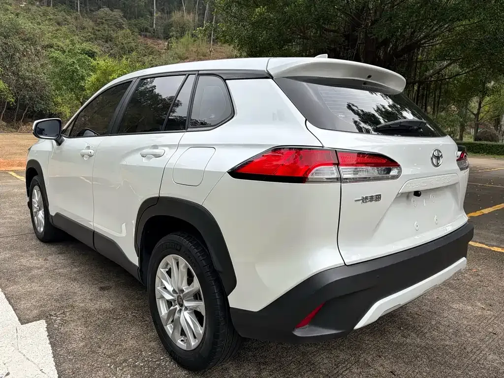 Toyota Corolla Cross 2023 из CN, фото 5