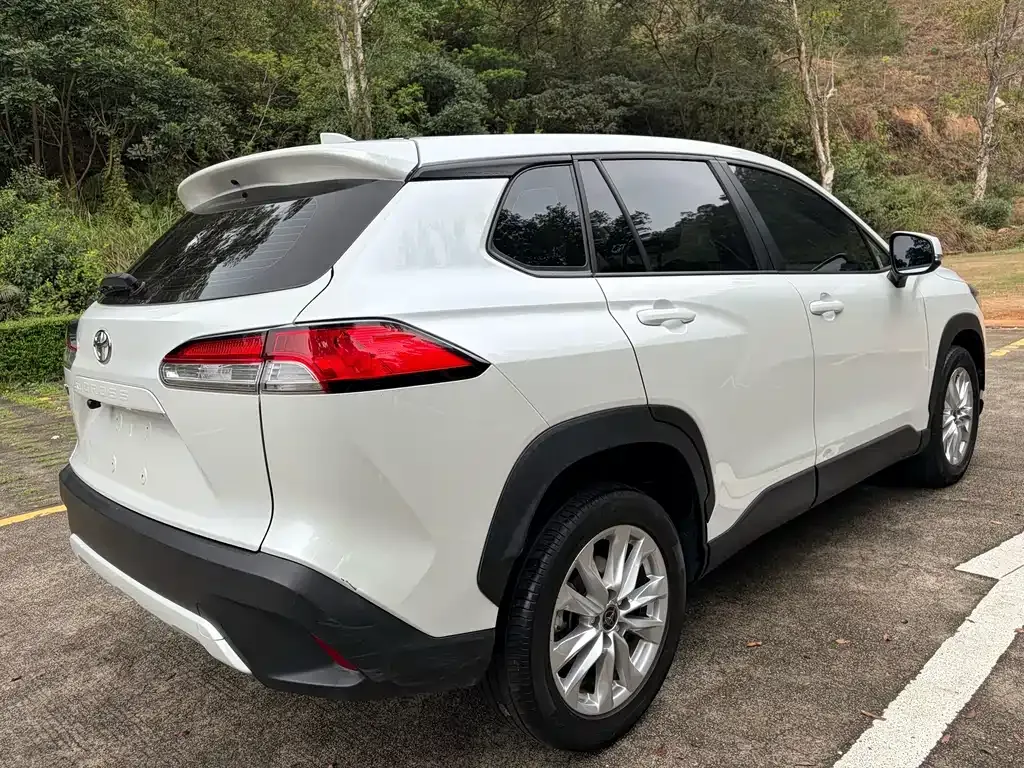 Toyota Corolla Cross 2023 из CN, фото 6