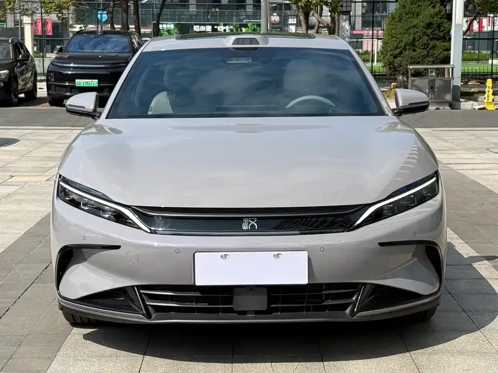 BYD Han 2025 из CN, фото 1