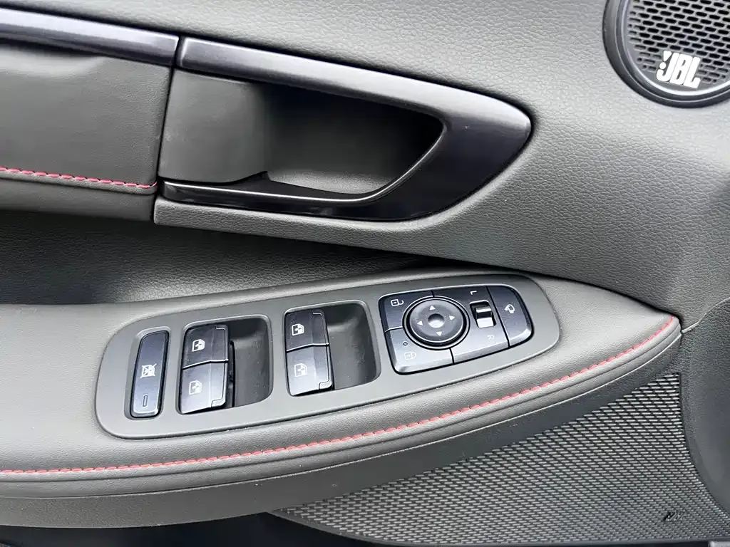 Hyundai Sonata — фото 3