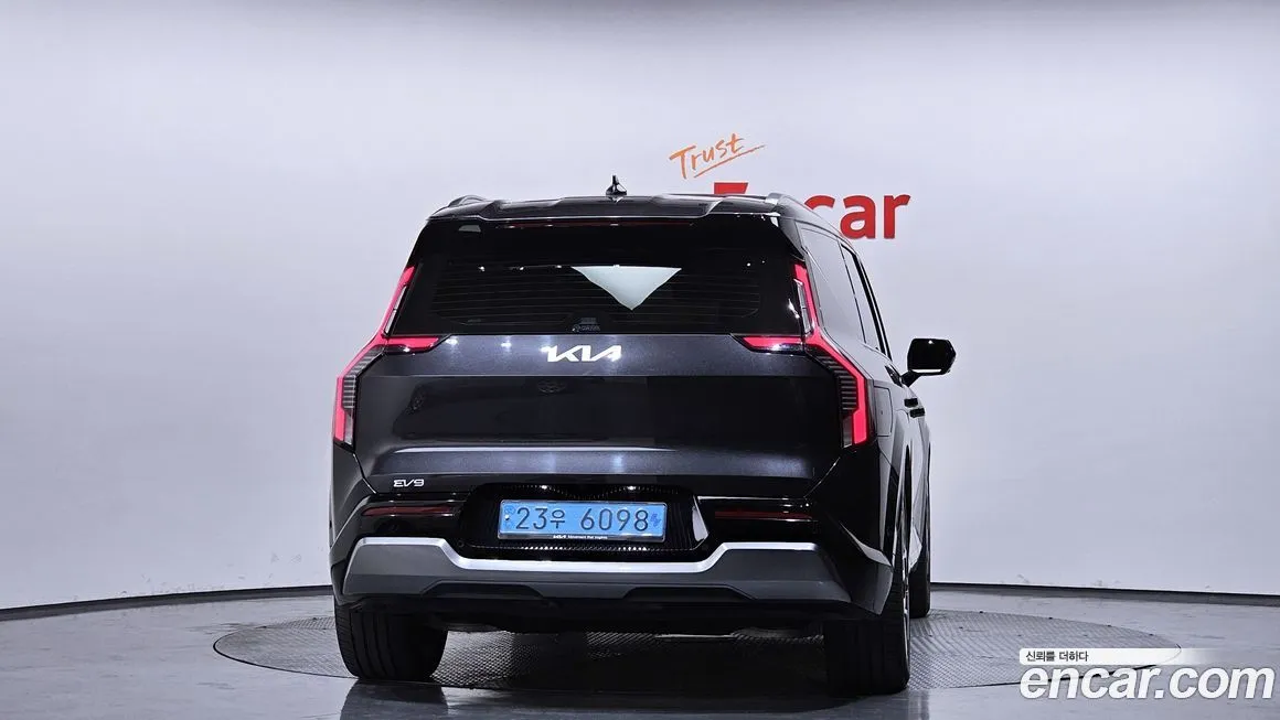 Kia EV9 2024 из KR, фото 2
