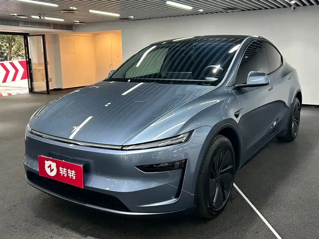 Tesla Model Y — фото 4