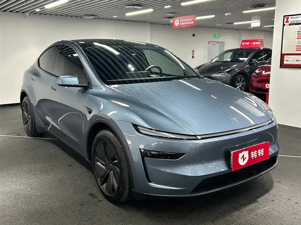 Tesla Model Y — фото 7