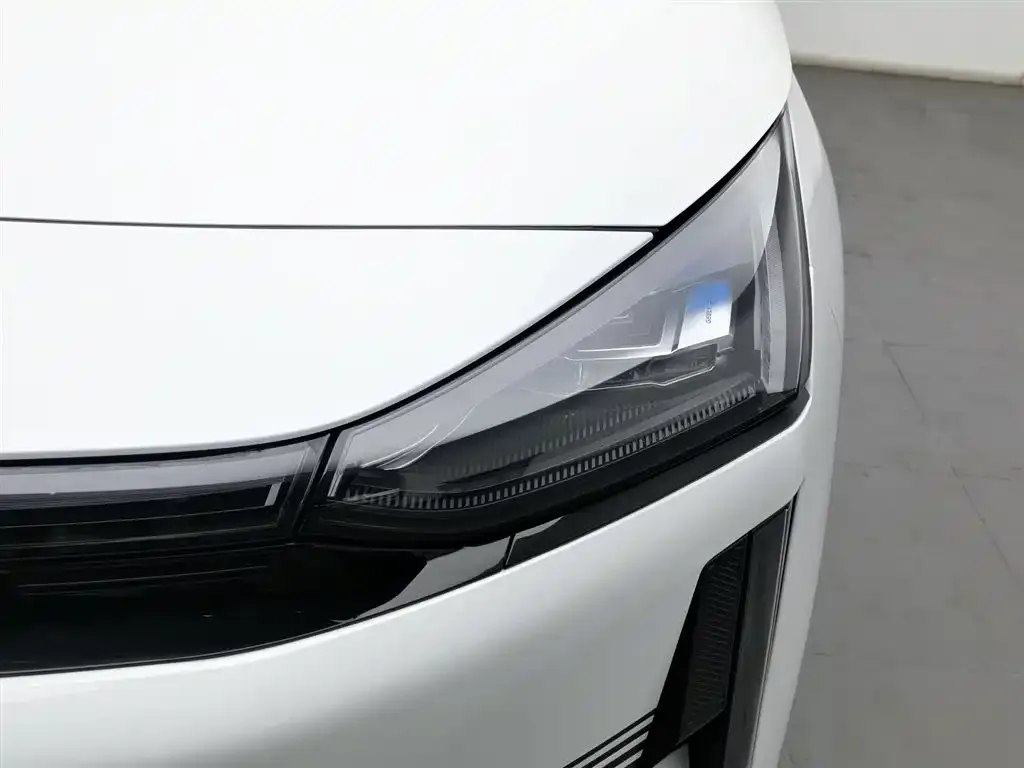 Geely Galaxy L6 — фото 2