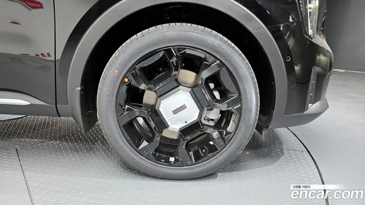 Kia Sorento — фото 10