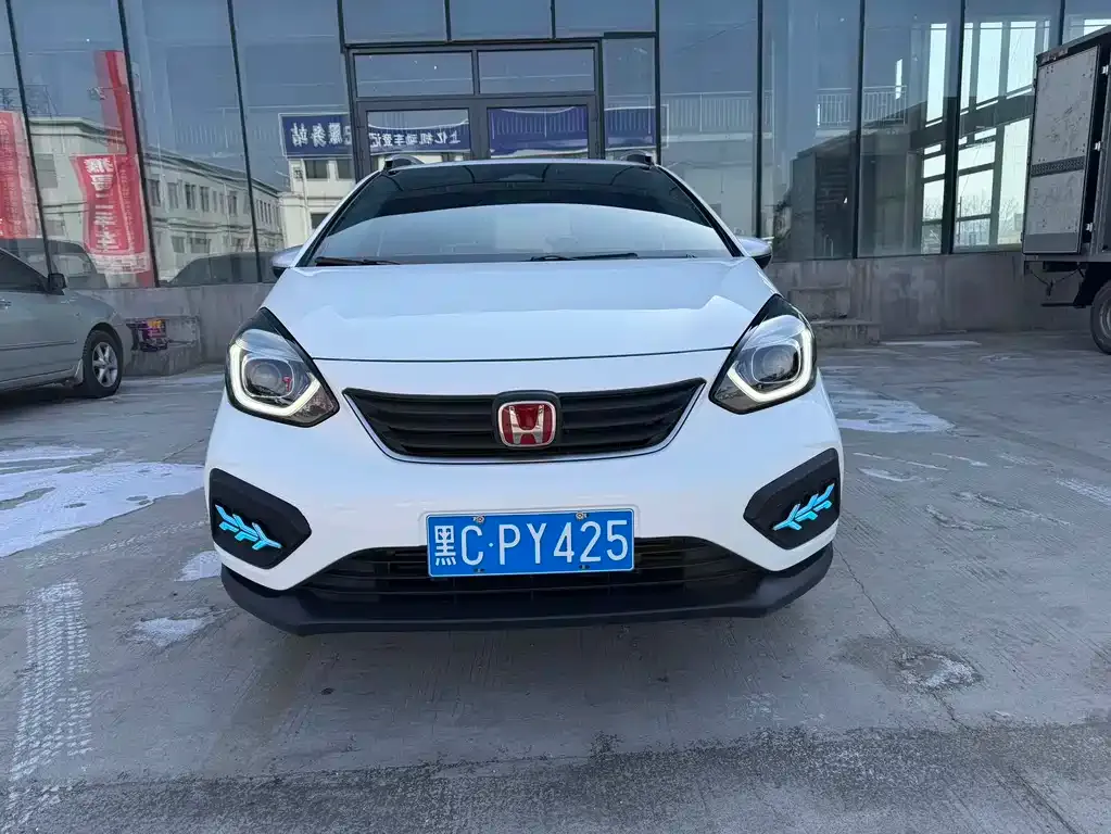 Honda Fit — фото 7