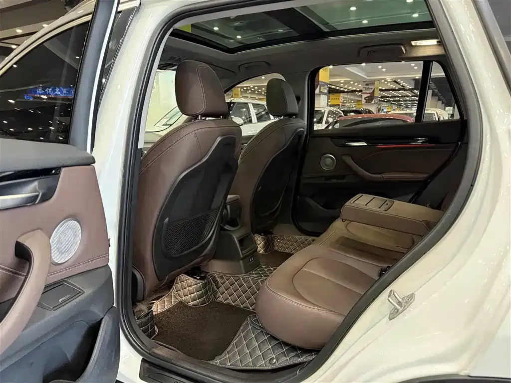BMW X1 2022 из CN, фото 7