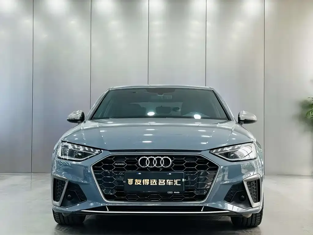 Audi A4L 2022 из CN, фото 3