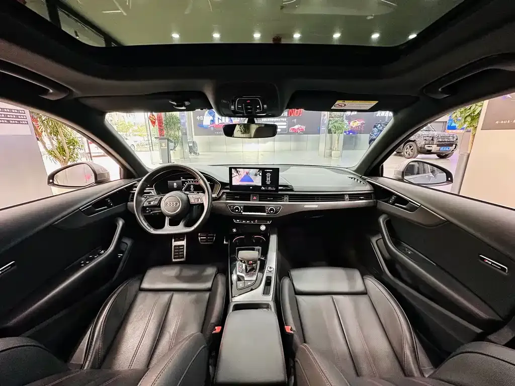 Audi A4L 2022 из CN, фото 8