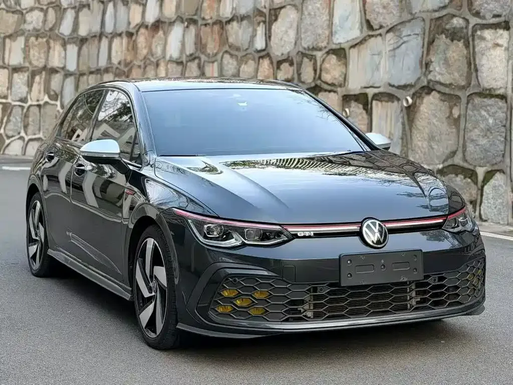 Volkswagen Golf GTI — фото 8