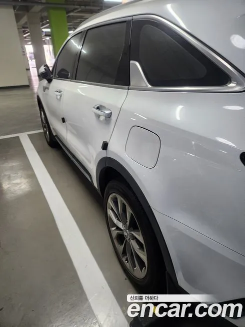 Kia Sorento — фото 4