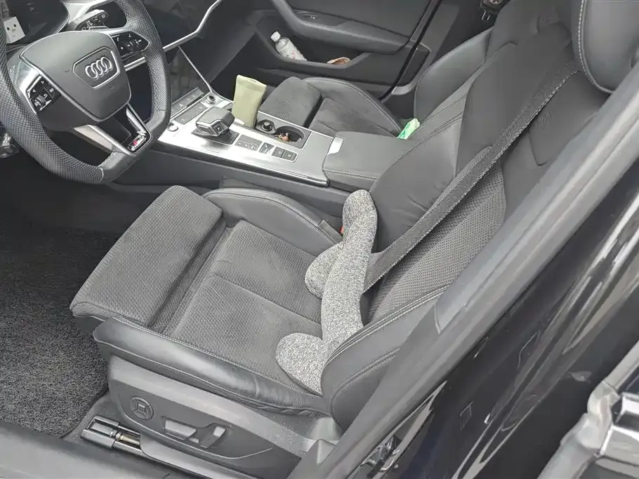 Audi A6 (Import) — фото 8