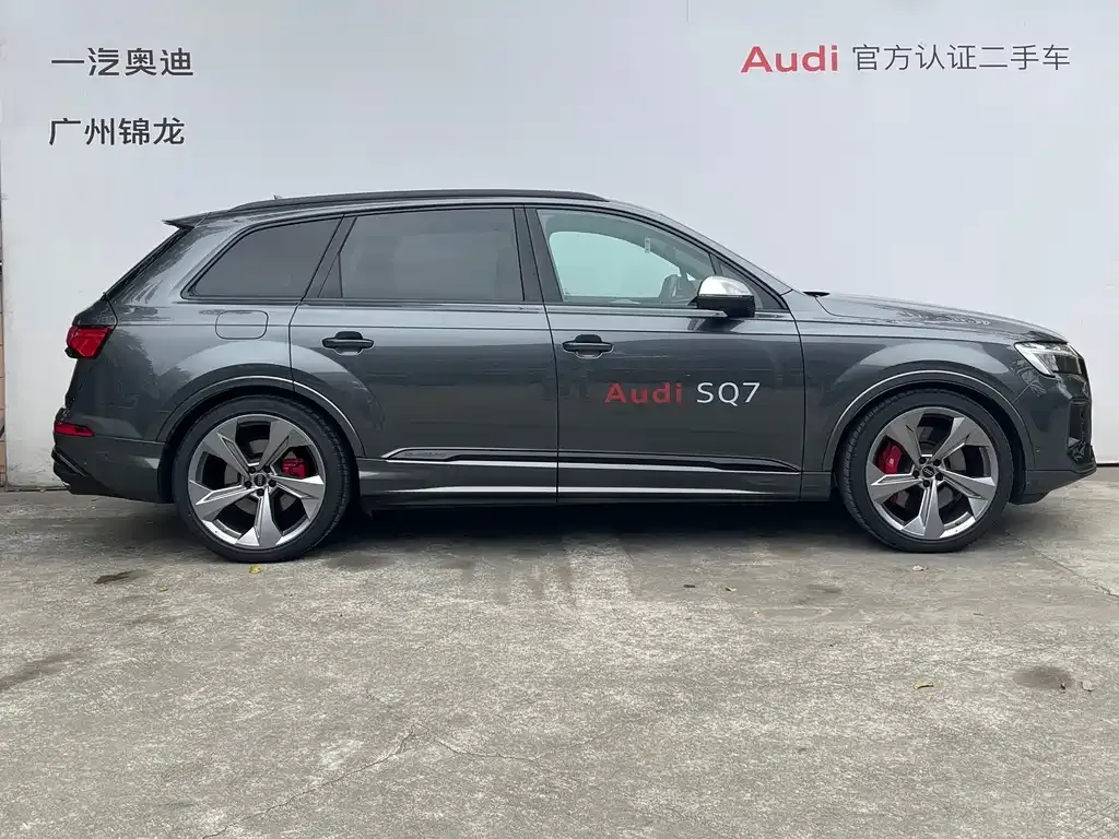 Audi SQ7 — фото 4