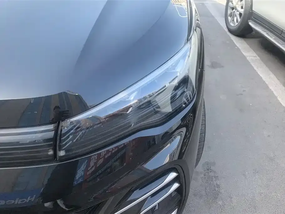 Volkswagen Tiguan L 2024 из CN, фото 2