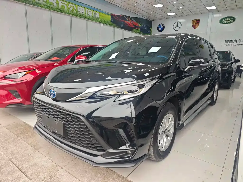 Toyota Granvia 2024 из CN, фото 1