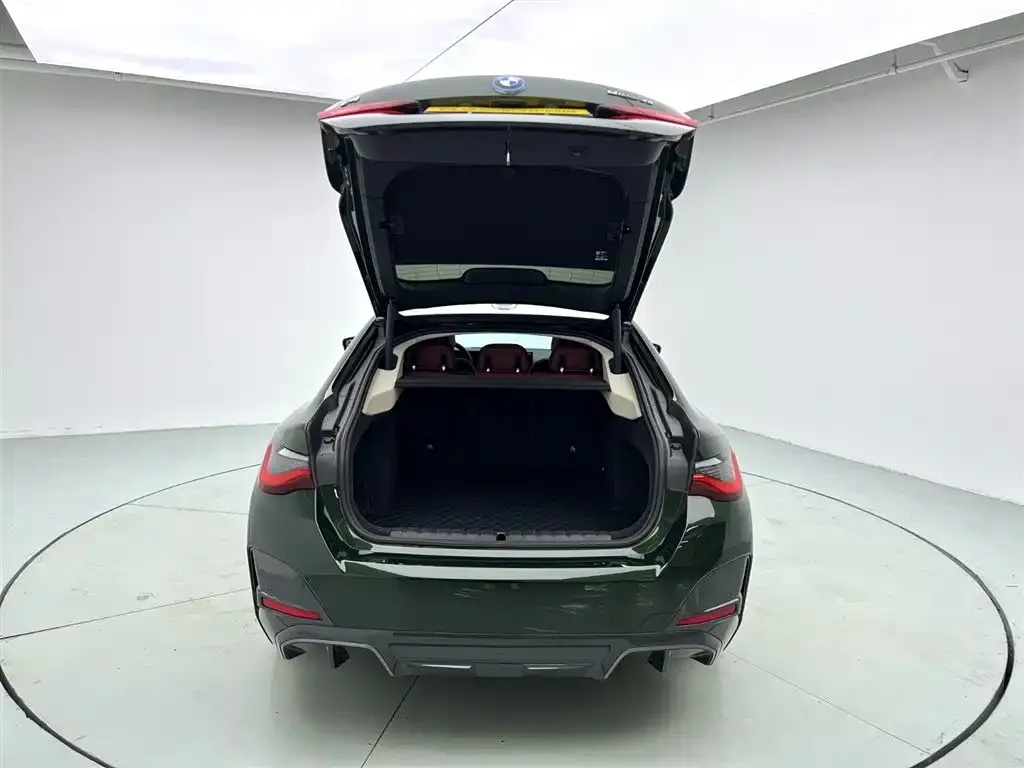 BMW i4 2025 из CN, фото 2