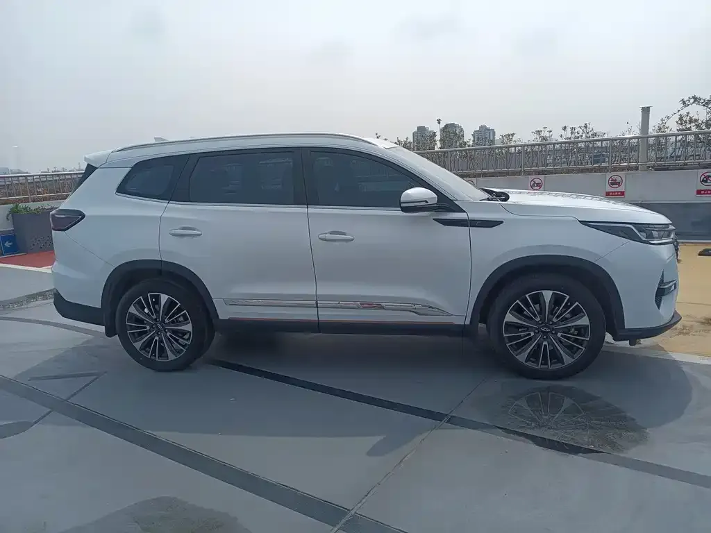 Chery Tiggo 8 PRO — фото 2