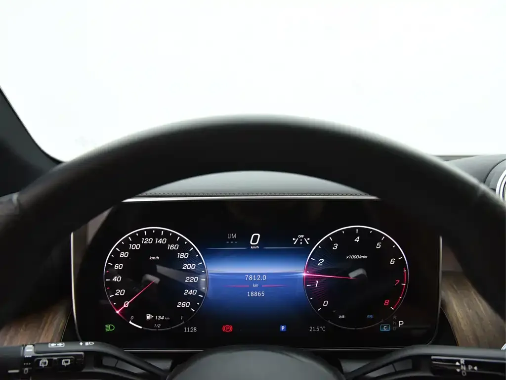 Mercedes-Benz GLC 2024 из CN, фото 10