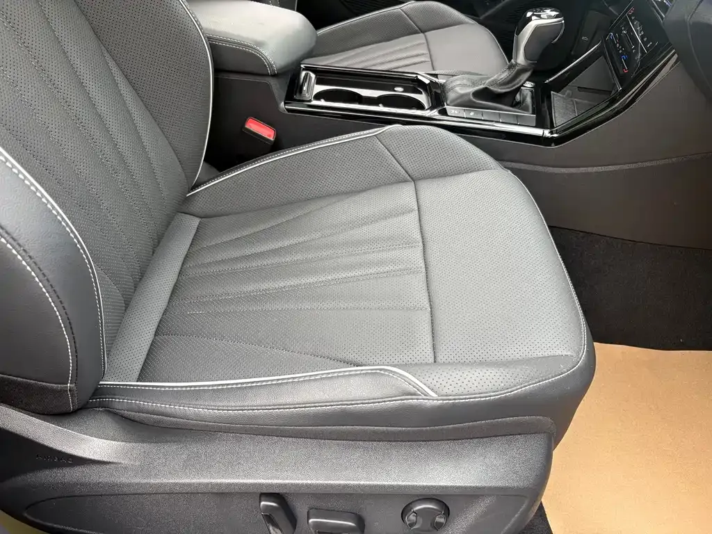 Volkswagen Passat — фото 6