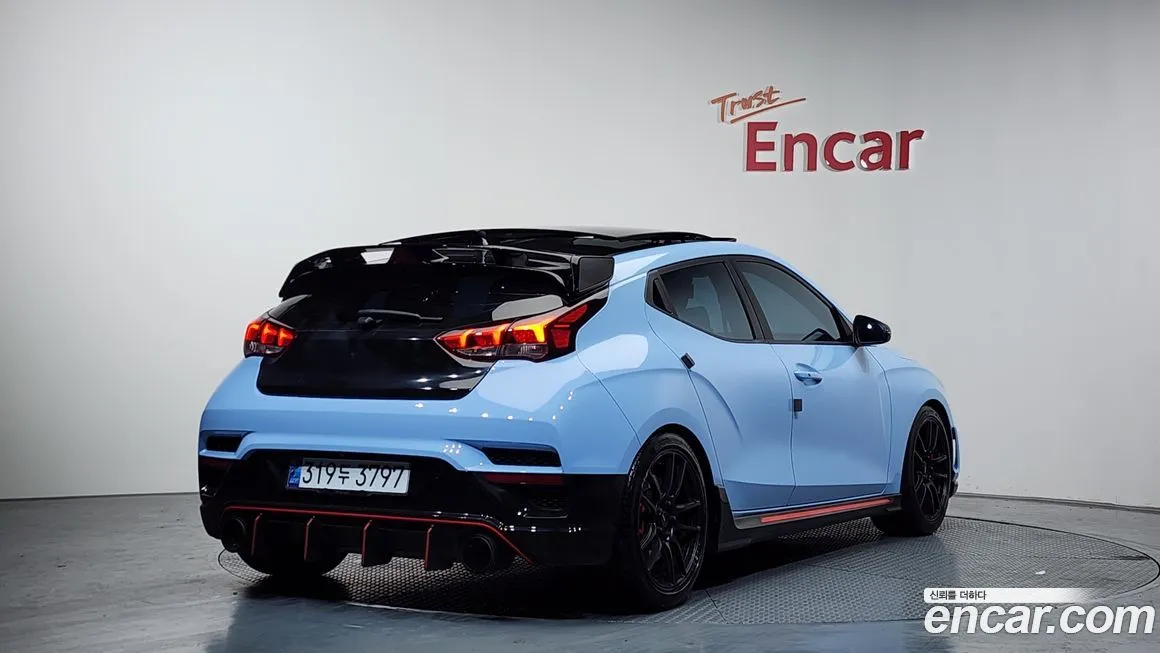 Hyundai Veloster — фото 2