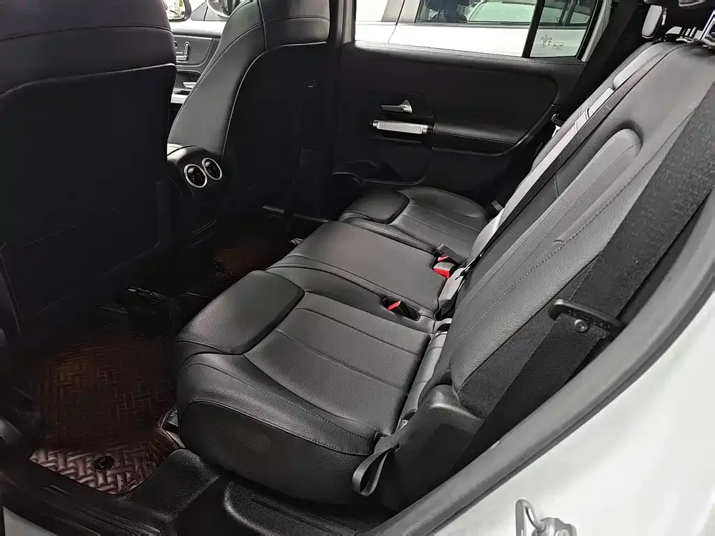 Mercedes-Benz GLB 2021 из CN, фото 6