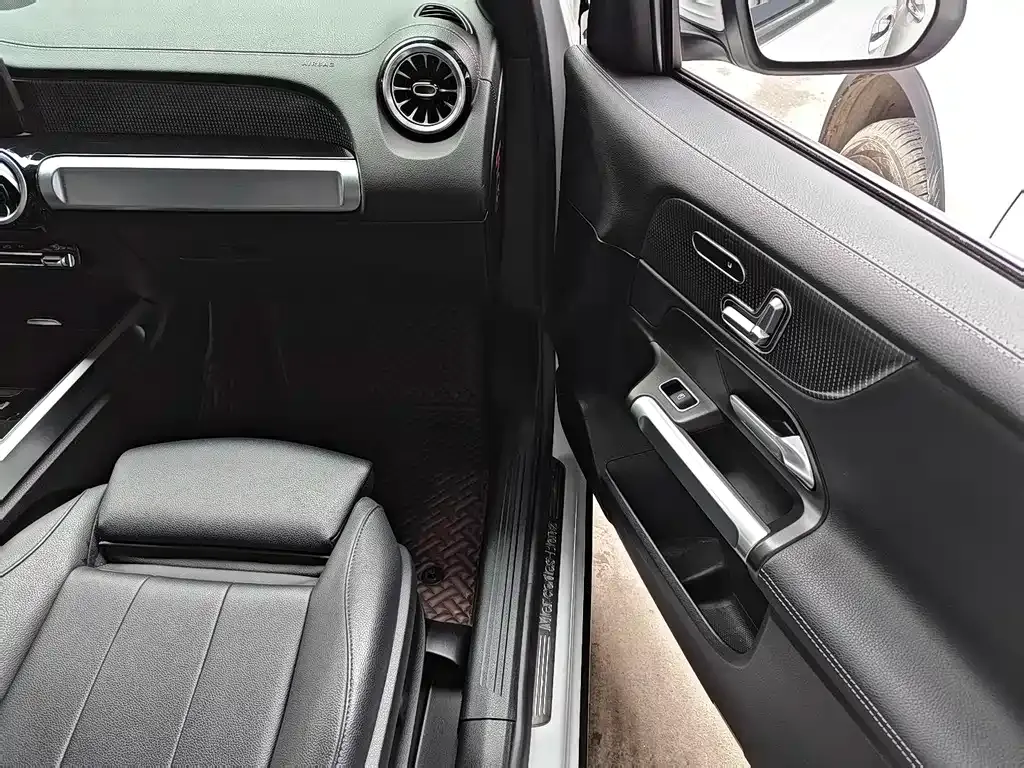 Mercedes-Benz GLB 2021 из CN, фото 3