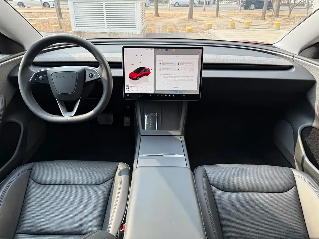 Tesla Model 3 — фото 5