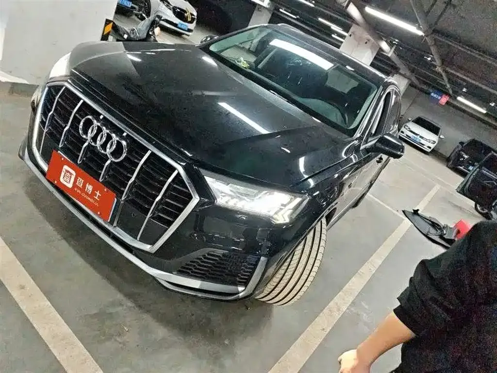 Audi Q7 — фото 3