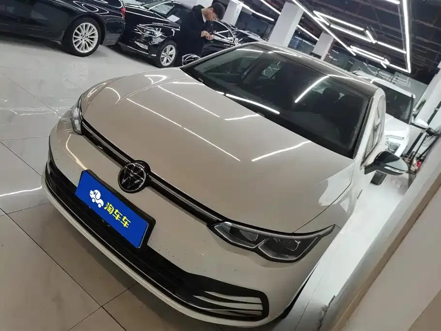 Volkswagen Golf 2022 из CN, фото 1