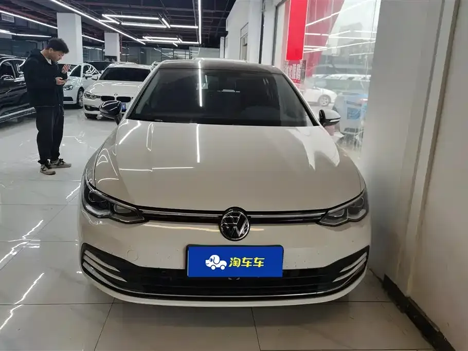 Volkswagen Golf 2022 из CN, фото 2