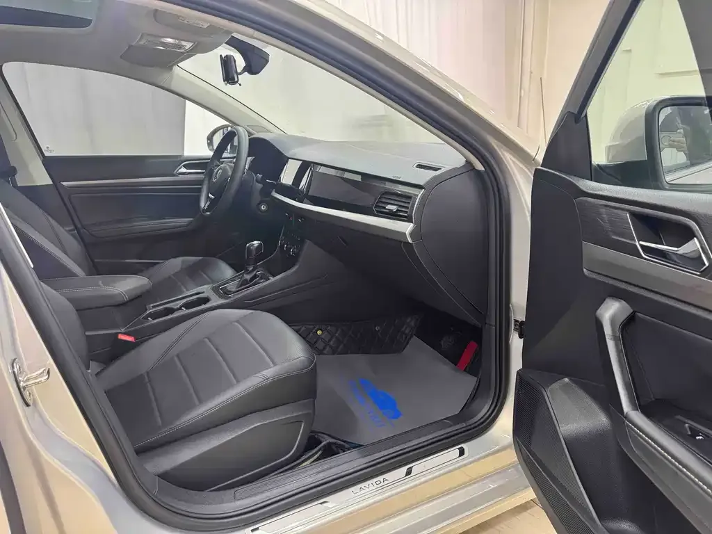 Volkswagen Lavida 2021 из CN, фото 8