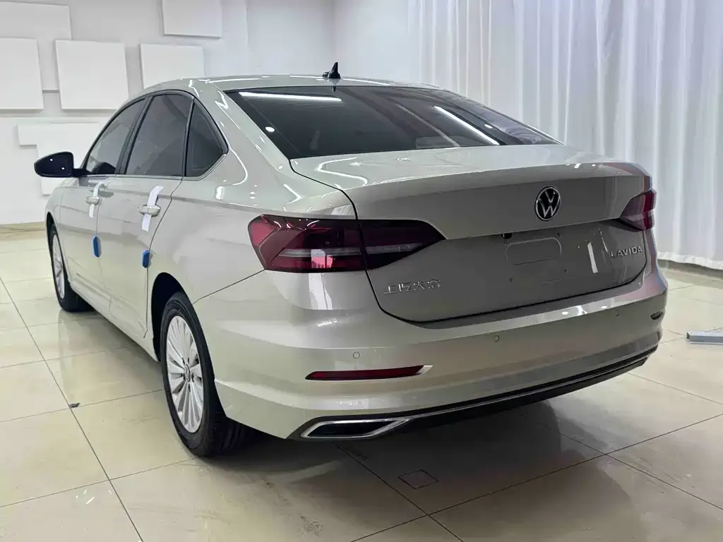 Volkswagen Lavida 2021 из CN, фото 2
