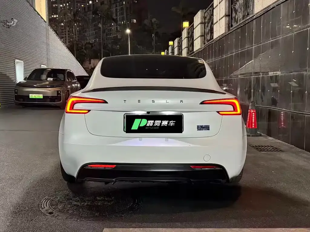 Tesla Model 3 2024 из CN, фото 9