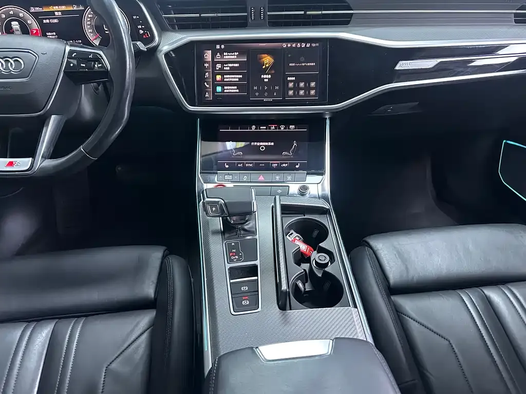 Audi A7 2021 из CN, фото 9