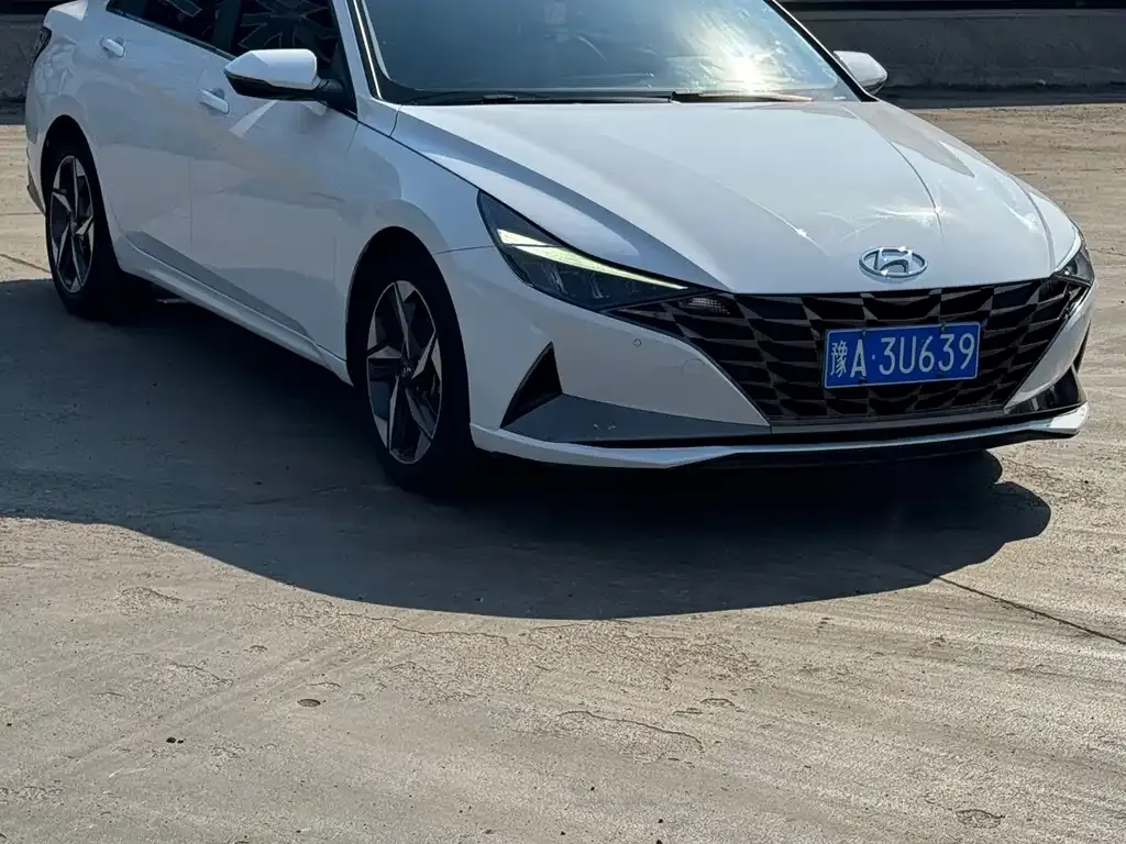 Hyundai Elantra 2022 из CN, фото 4