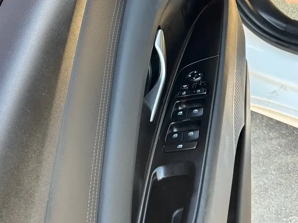 Hyundai Elantra 2022 из CN, фото 6