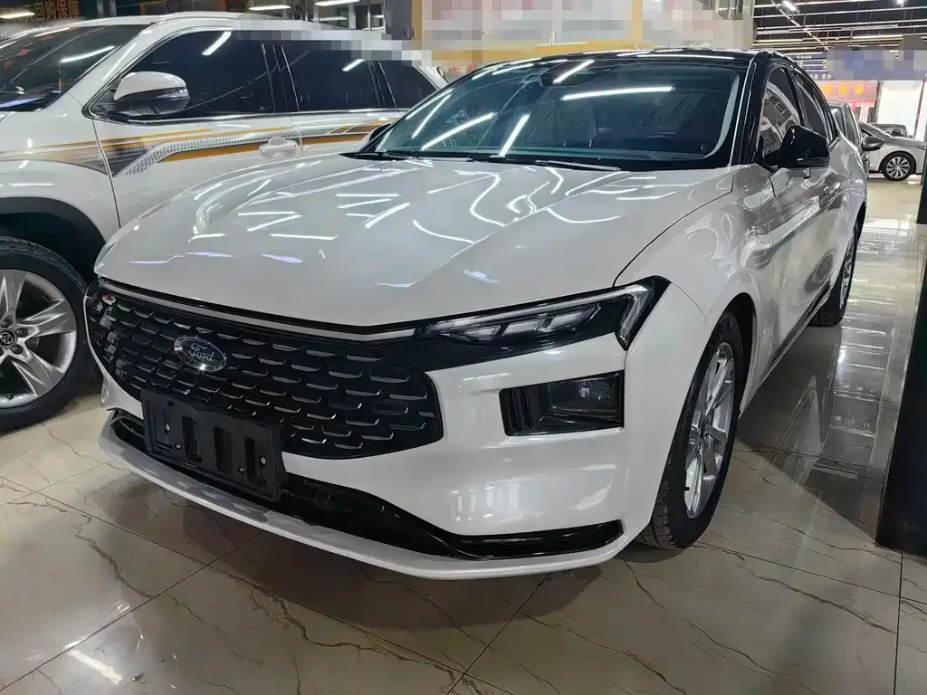 Ford Mondeo 2023 из CN, фото 1