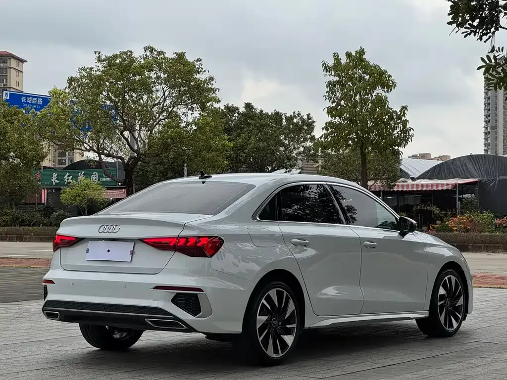 Audi A3 — фото 2