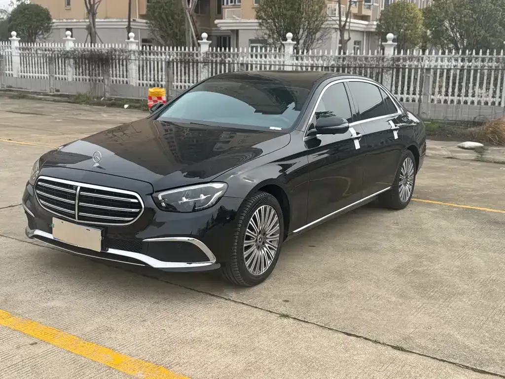 Mercedes-Benz E-Class 2023 из CN, фото 1