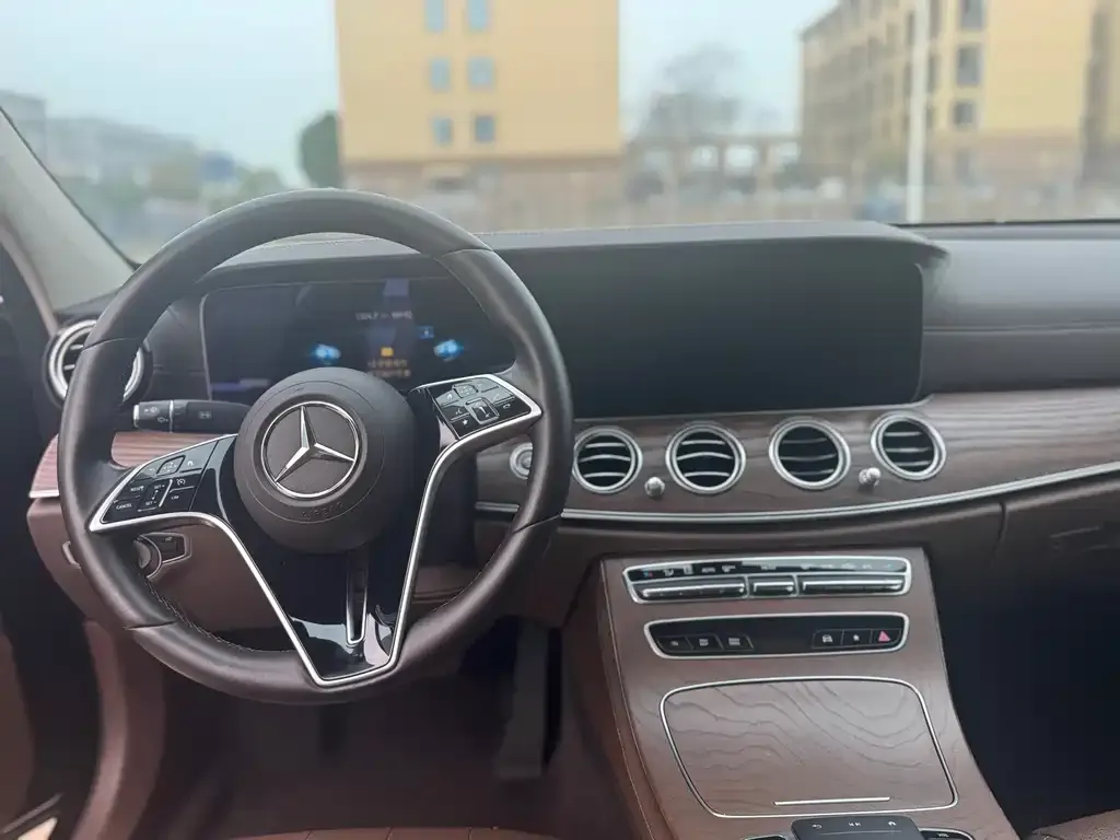 Mercedes-Benz E-Class 2023 из CN, фото 6