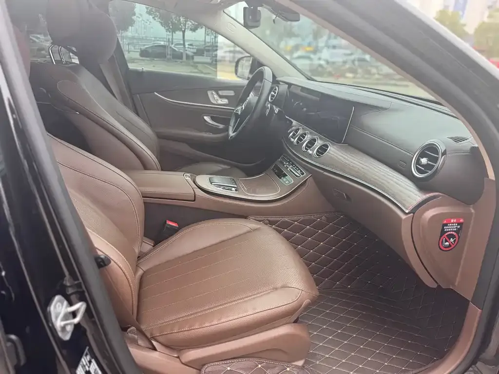 Mercedes-Benz E-Class 2023 из CN, фото 10