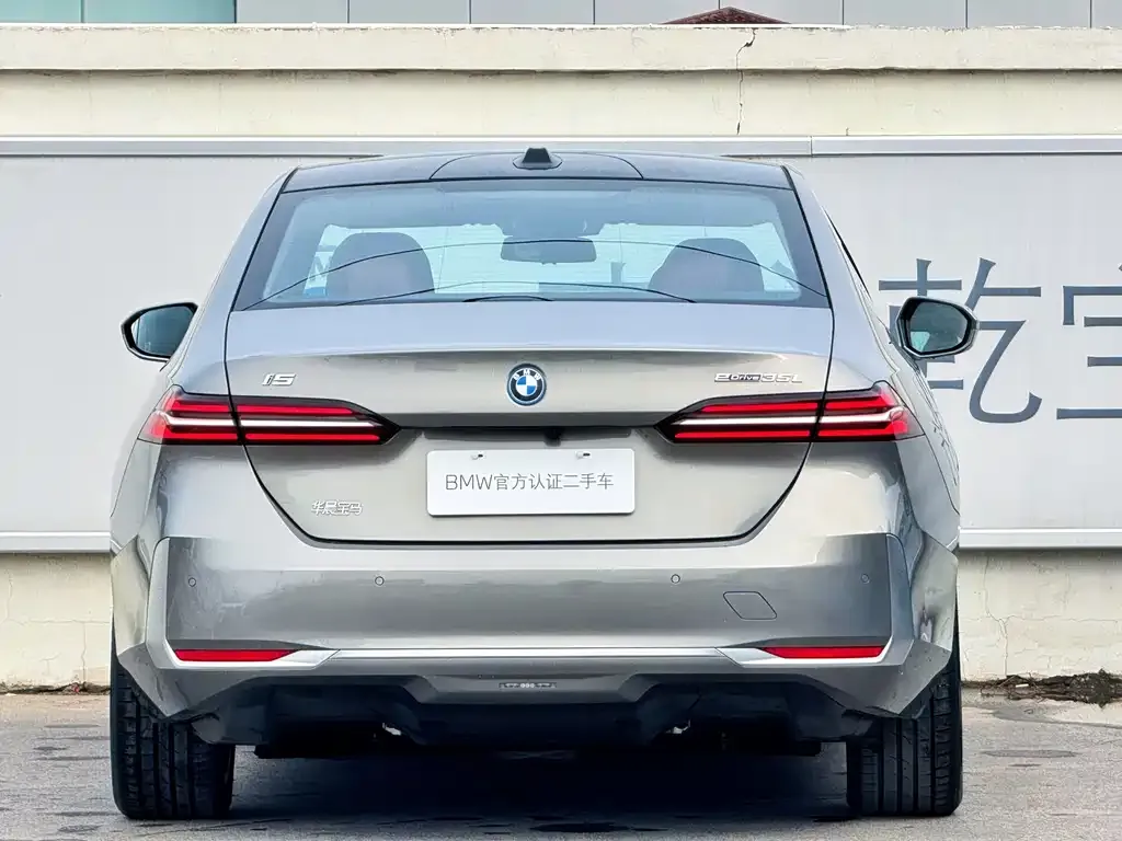BMW i5 2025 из CN, фото 3
