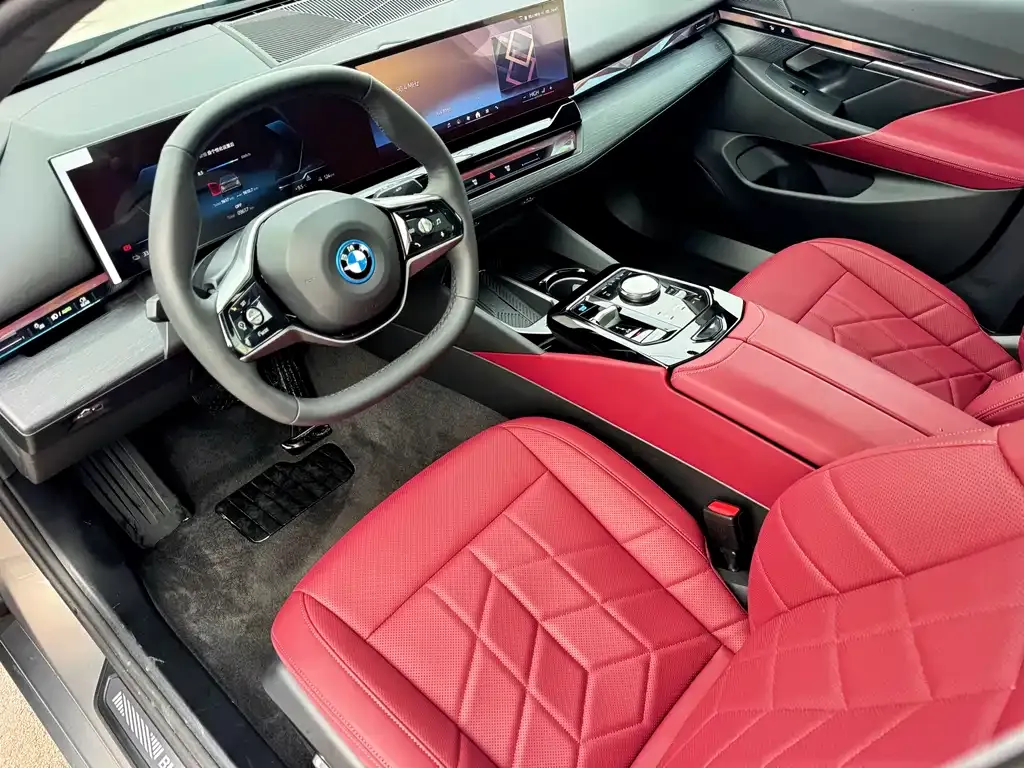 BMW i5 2025 из CN, фото 5